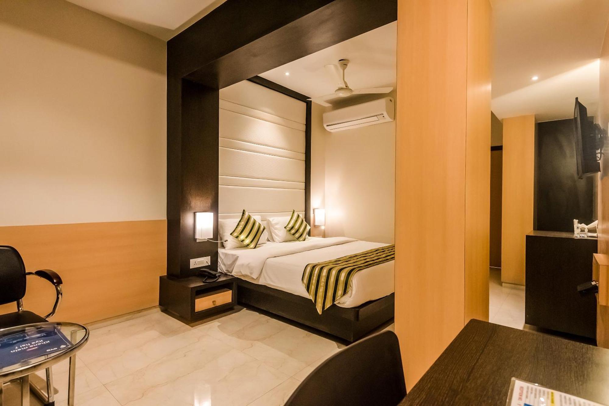 Super Capital O Hotel Konar Inn Turambhe Luaran gambar
